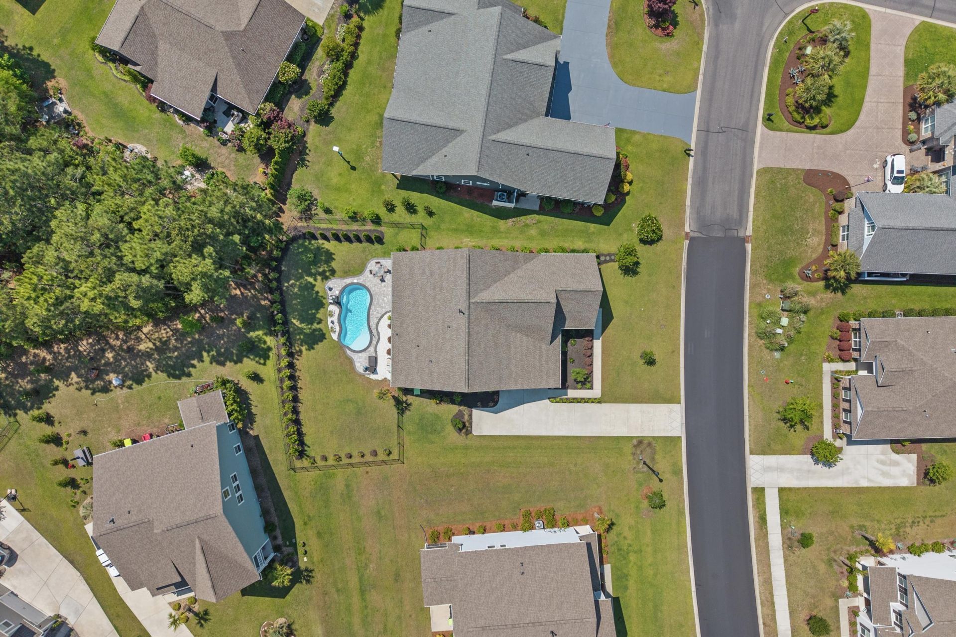 1343 Bermuda Grass Dr. Photo 49