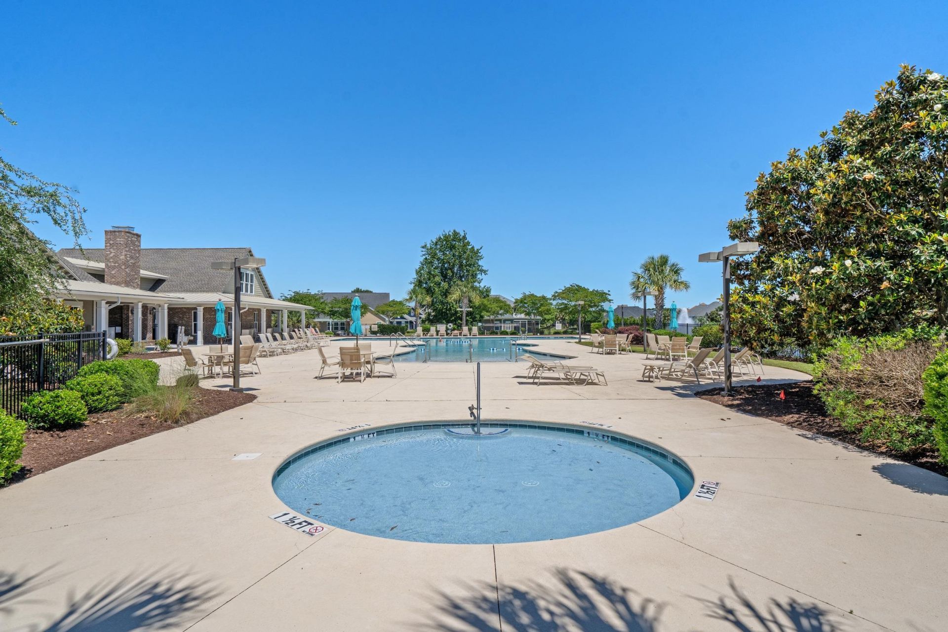 1343 Bermuda Grass Dr. Photo 57
