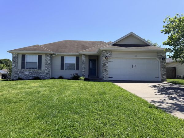 312 W Shawnee Court, Clever, MO 65631