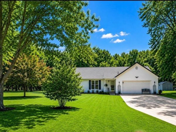 10415 County Loop 128 , Carthage, MO 64836