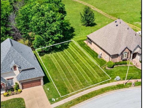 1361 E Anthony Street , Springfield, MO 65804