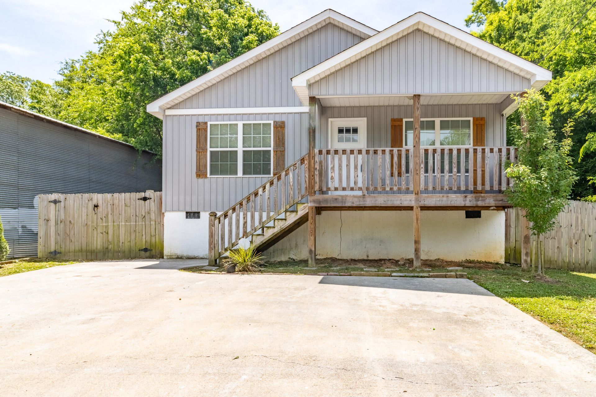 619 Cascade Drive , Dalton, GA 30720 Main Photo