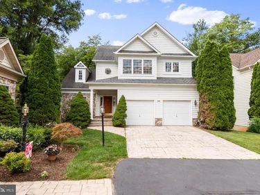 2202 SARAH WOODS COURT, VIENNA, VA 22182