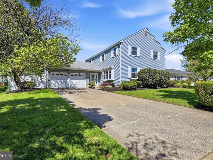11 Birchwood Park Drive S, Cherry Hill, NJ 08003 Main Photo