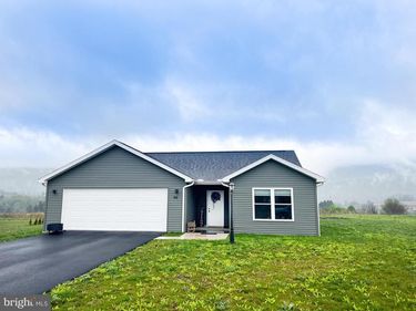 90 TILBURY LANE, REEDSVILLE, PA 17084
