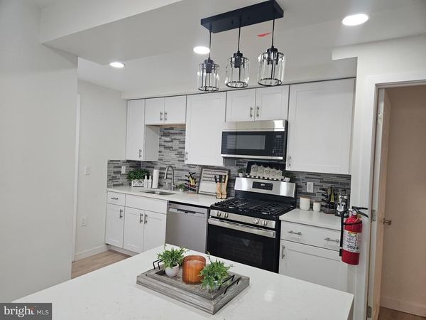 1404 ROANOKE ROAD, CAMDEN, NJ 08104