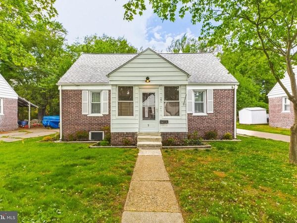 5 DIXIE DRIVE, PENNS GROVE, NJ 08069