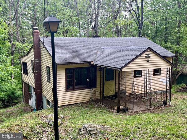 536 CIRCLE DRIVE, STANLEY, VA 22851