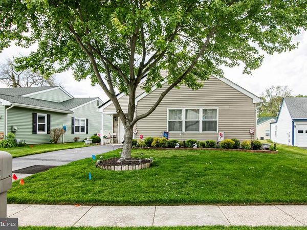 12 HEATHER PLACE, SOUTHAMPTON, NJ 08088