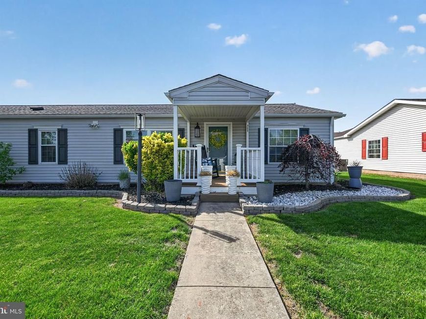 102 Daisy Lane , Royersford, PA 19468 Main Photo