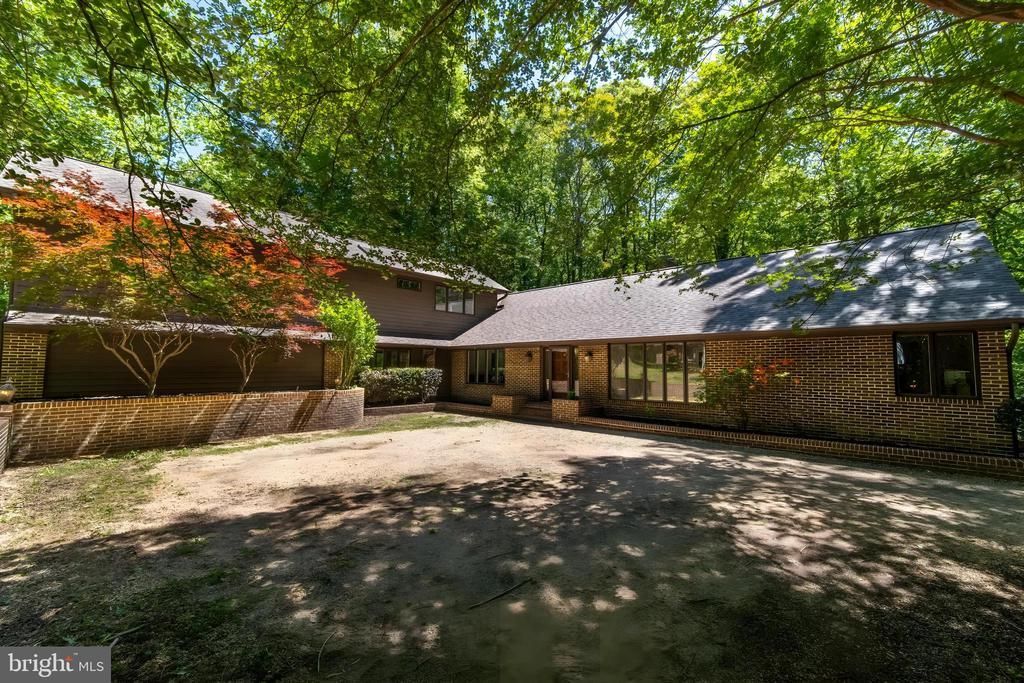 8425 MAUSEN LANE, LA PLATA, MD 20646