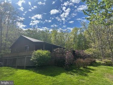 90 SHADE VALLEY ROAD, RIO, WV 26755