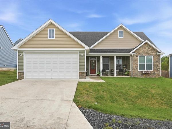 71 CILANTRO LANE, BUNKER HILL, WV 25413