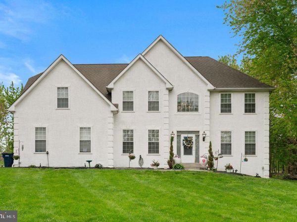 32 MEADOW LANE, POTTSTOWN, PA 19465
