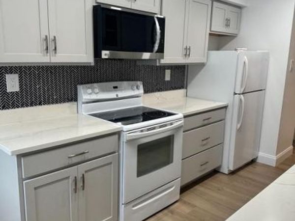 13 ASHLEY COURT, Unit 13, MARLTON, NJ 08053