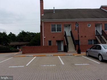 6916 FAIRFAX DRIVE, Unit 218, ARLINGTON, VA 22213
