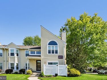 18 DENNIS COURT, HIGHTSTOWN, NJ 08520