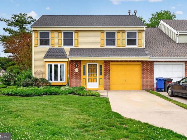 210 BURNAM WOOD DRIVE, MOUNT LAUREL, NJ 08054