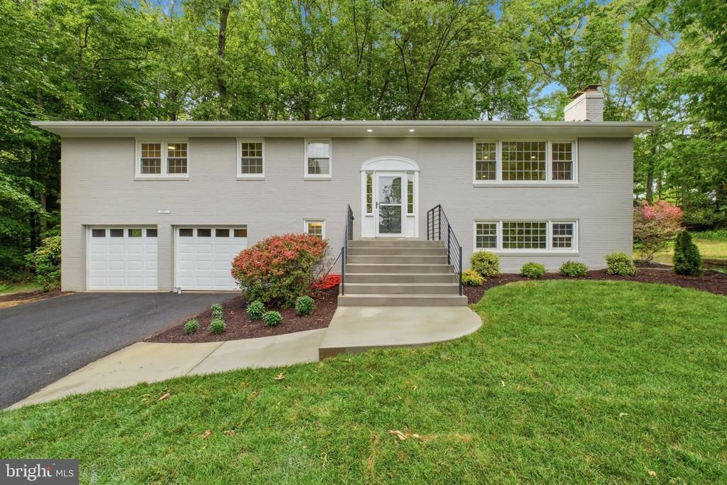 9312 Hamilton Drive , Fairfax, VA 22031 Main Photo