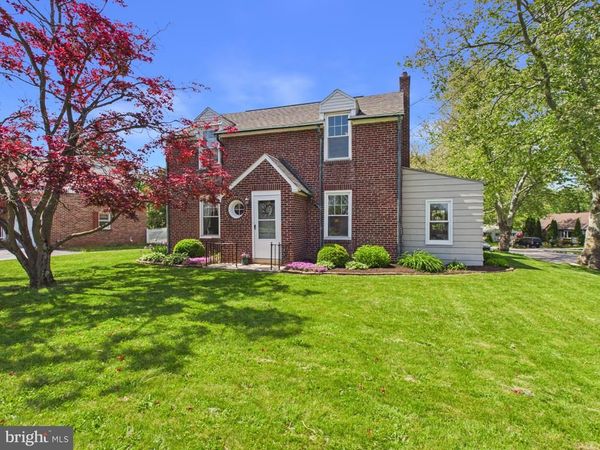 2301 SUNSET LANE , YORK, PA 17408