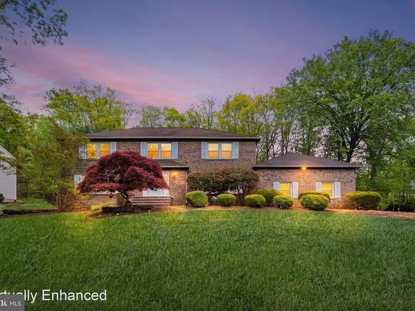 12 WOODGATE DRIVE, MONMOUTH JUNCTION, NJ 08852