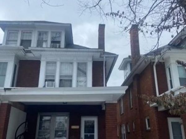 2012 CHESTNUT STREET, HARRISBURG, PA 17104
