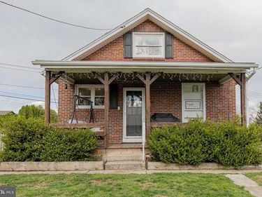 235 N KING STREET, DENVER, PA 17517