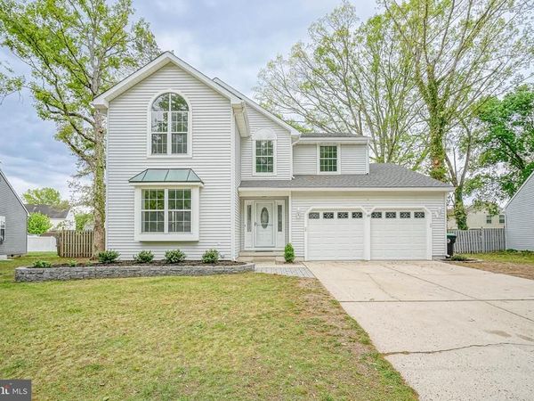 18 BREARLY DRIVE, SICKLERVILLE, NJ 08081