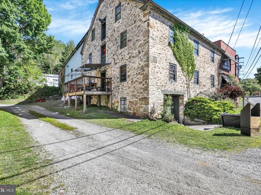 1524 Friedensburg Road, Reading, PA 19606 Main Photo