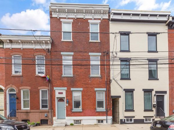 2010 E YORK STREET, PHILADELPHIA, PA 19125