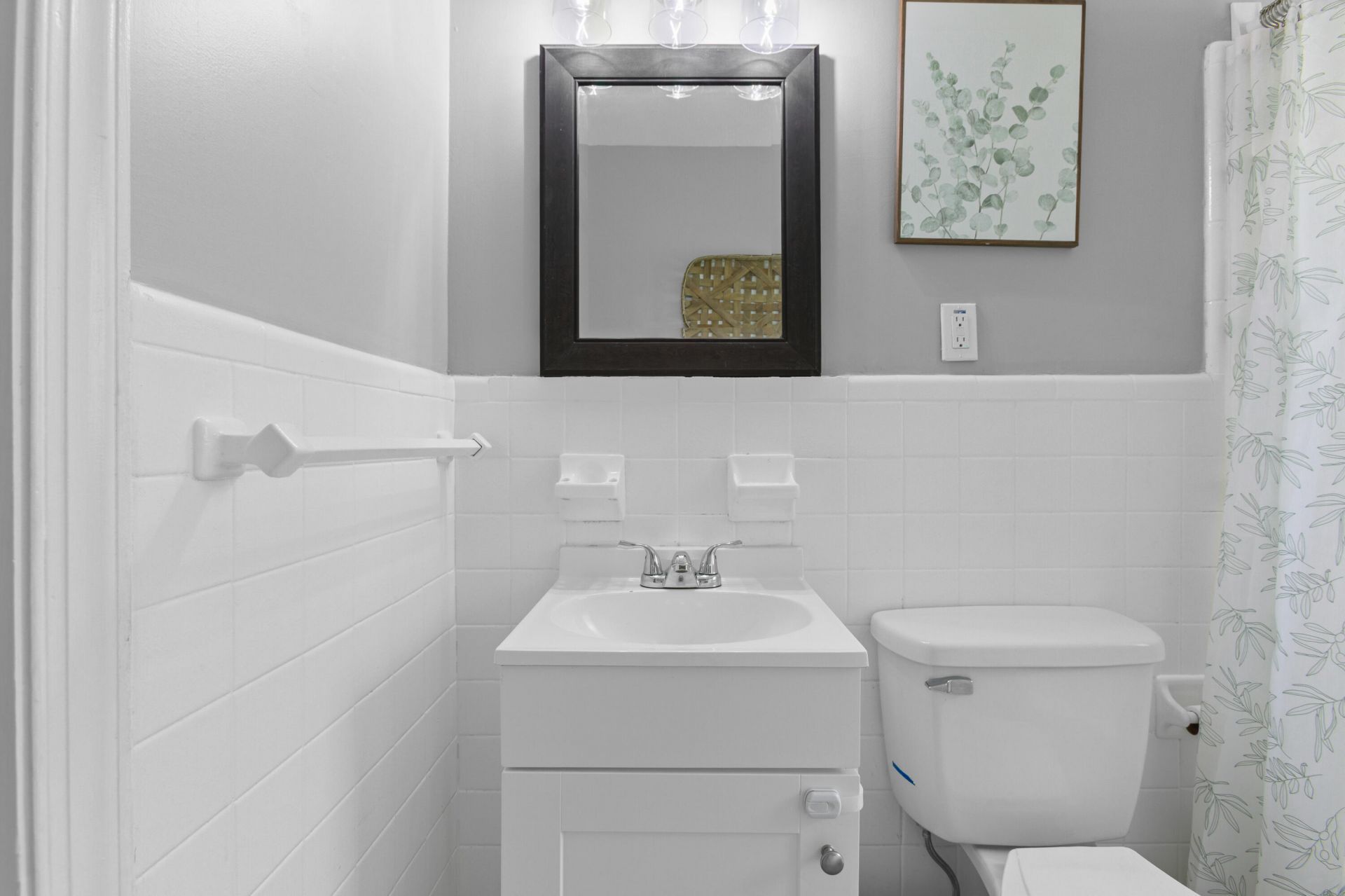 106 Goodwin Street Photo 16