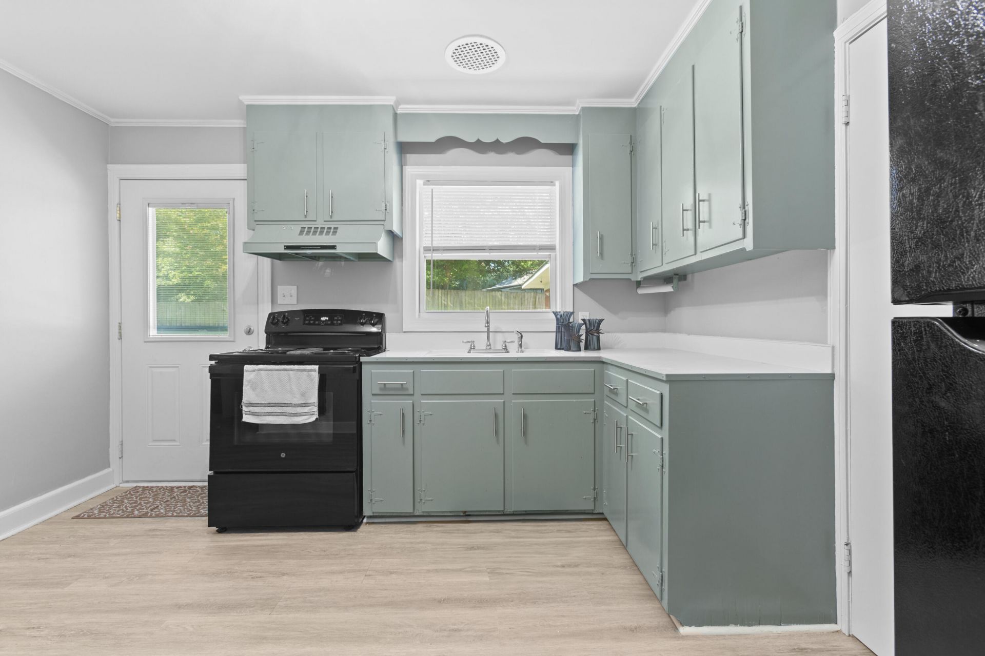 106 Goodwin Street Photo 26