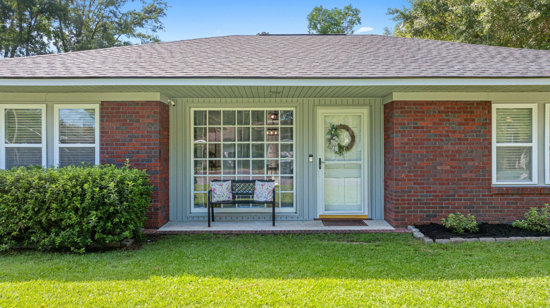 106 Goodwin Street Photo 5