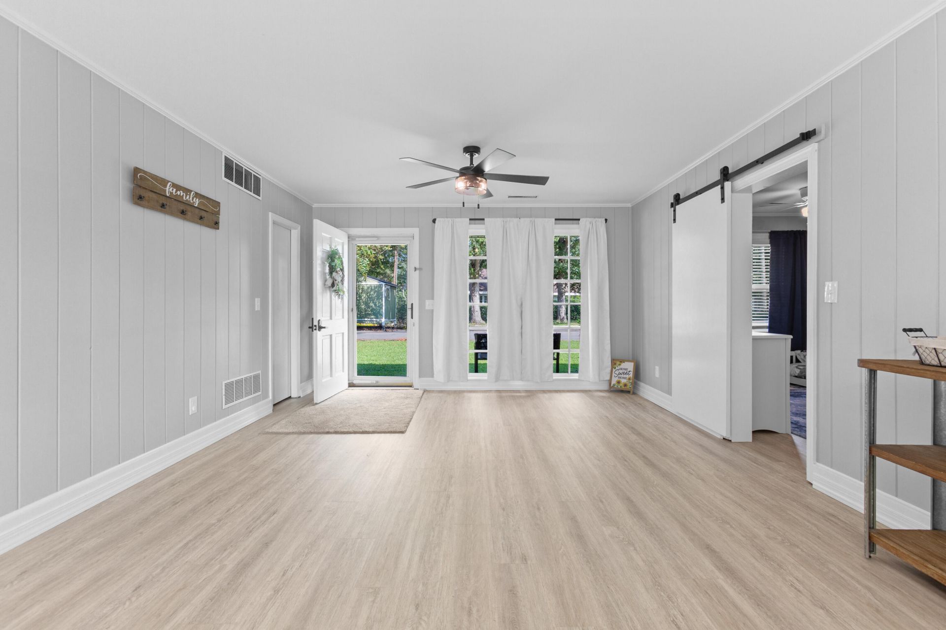 106 Goodwin Street Photo 6