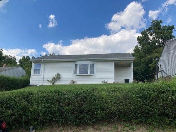 1317 New York, Mckeesport, PA 15133