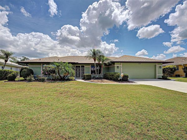 1934 PEBBLE BEACH COURT , VENICE, FL 34293