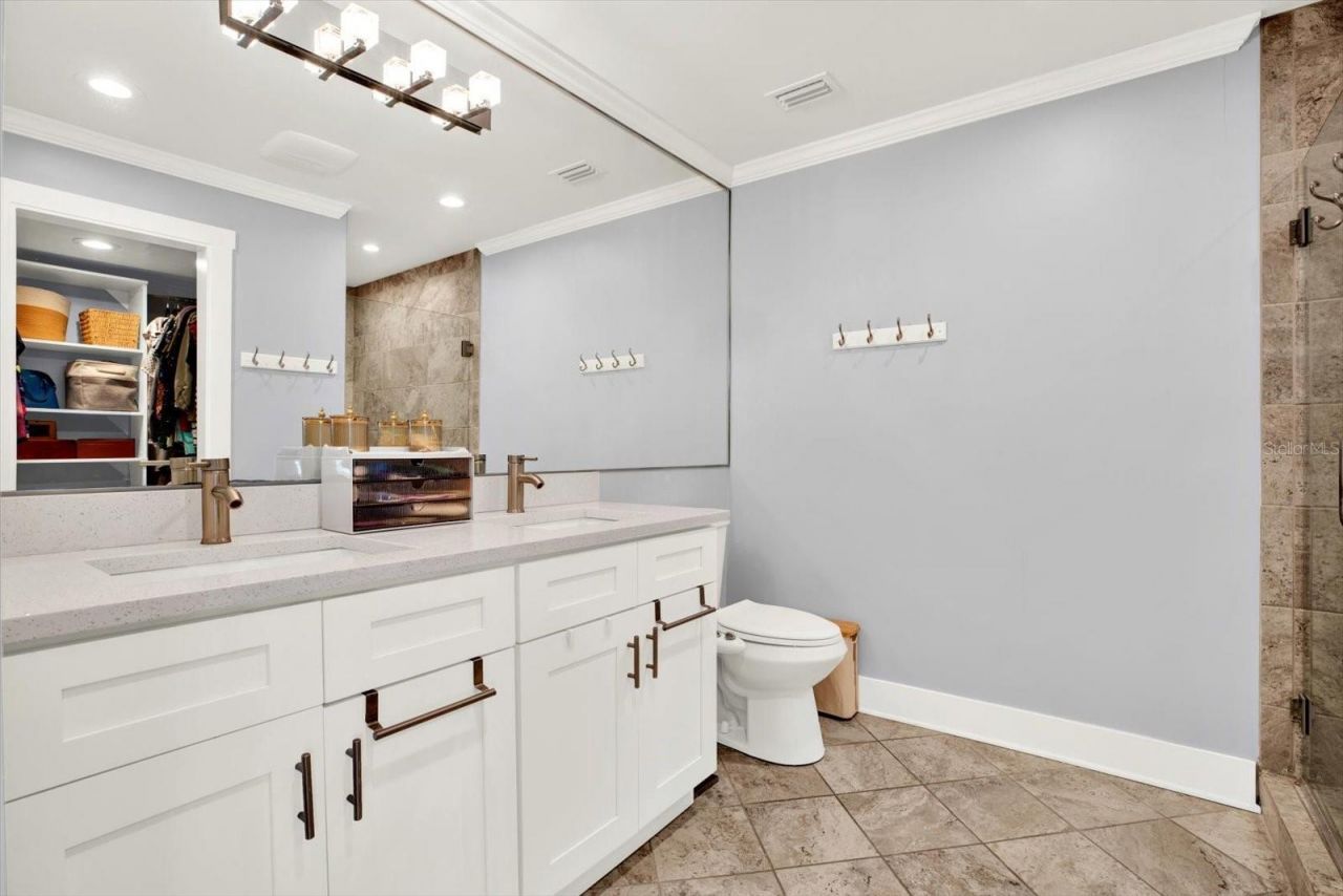 15656 1st Street E, Redington Beach, FL 33708 Photo