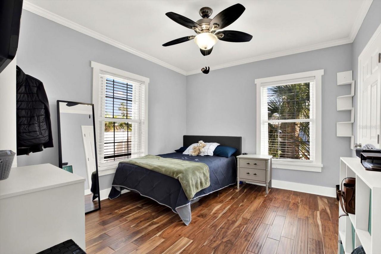 15656 1st Street E, Redington Beach, FL 33708 Photo