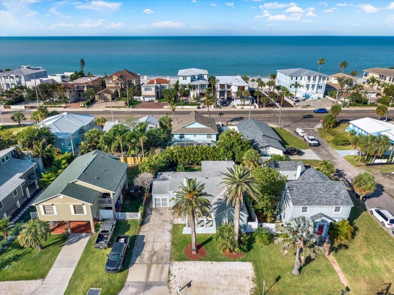 15656 1st Street E, Redington Beach, FL 33708 Photo