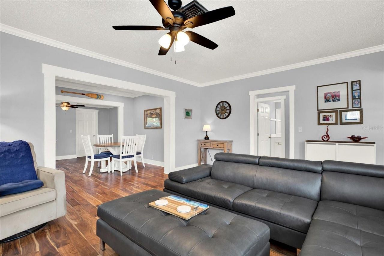 15656 1st Street E, Redington Beach, FL 33708 Photo