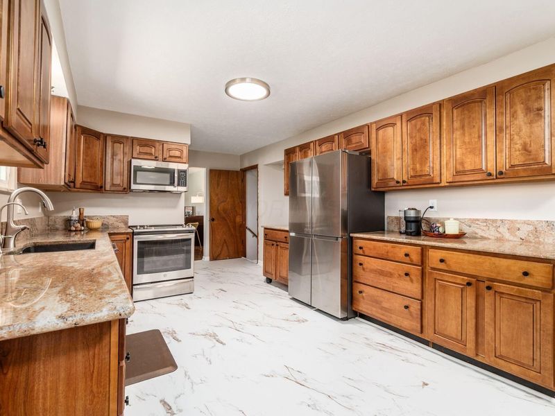 6046 Alice Drive, Westerville, OH 43081 Photo 13