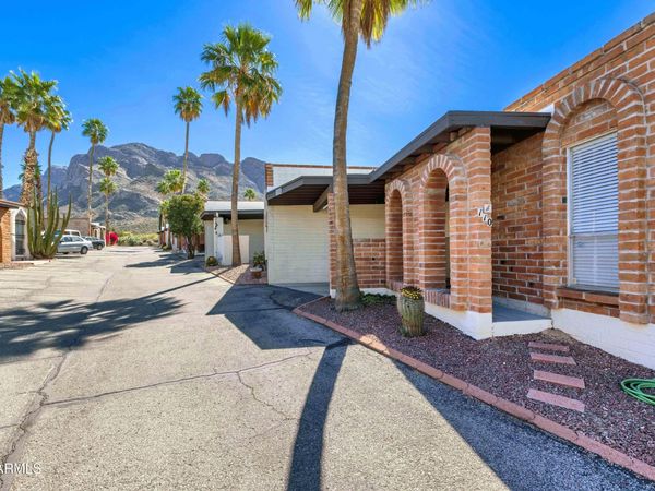 9111 N ORACLE Road, Unit 110, Tucson, AZ 85704
