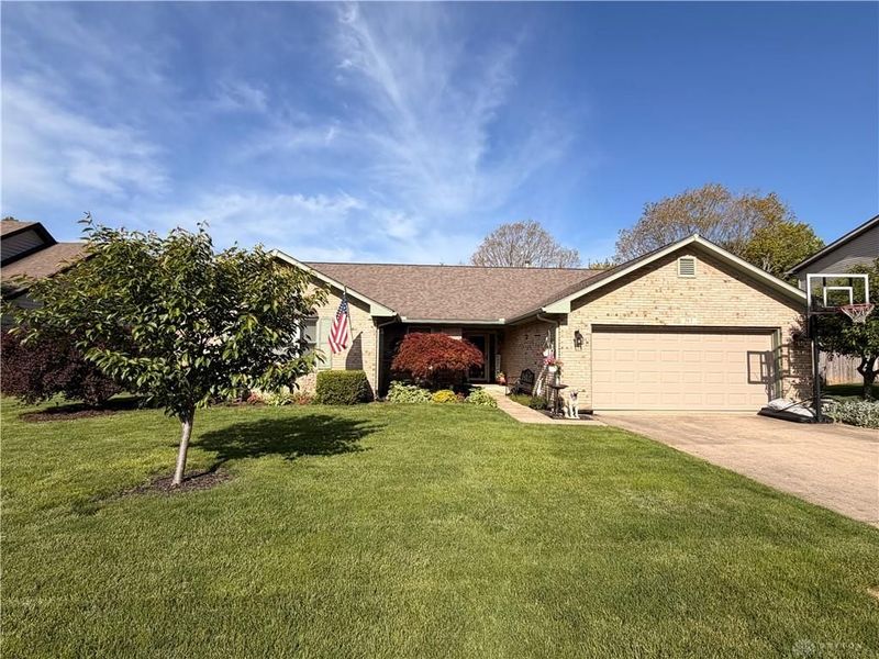 363 Winterset Drive, Englewood, OH 45322 Photo 2