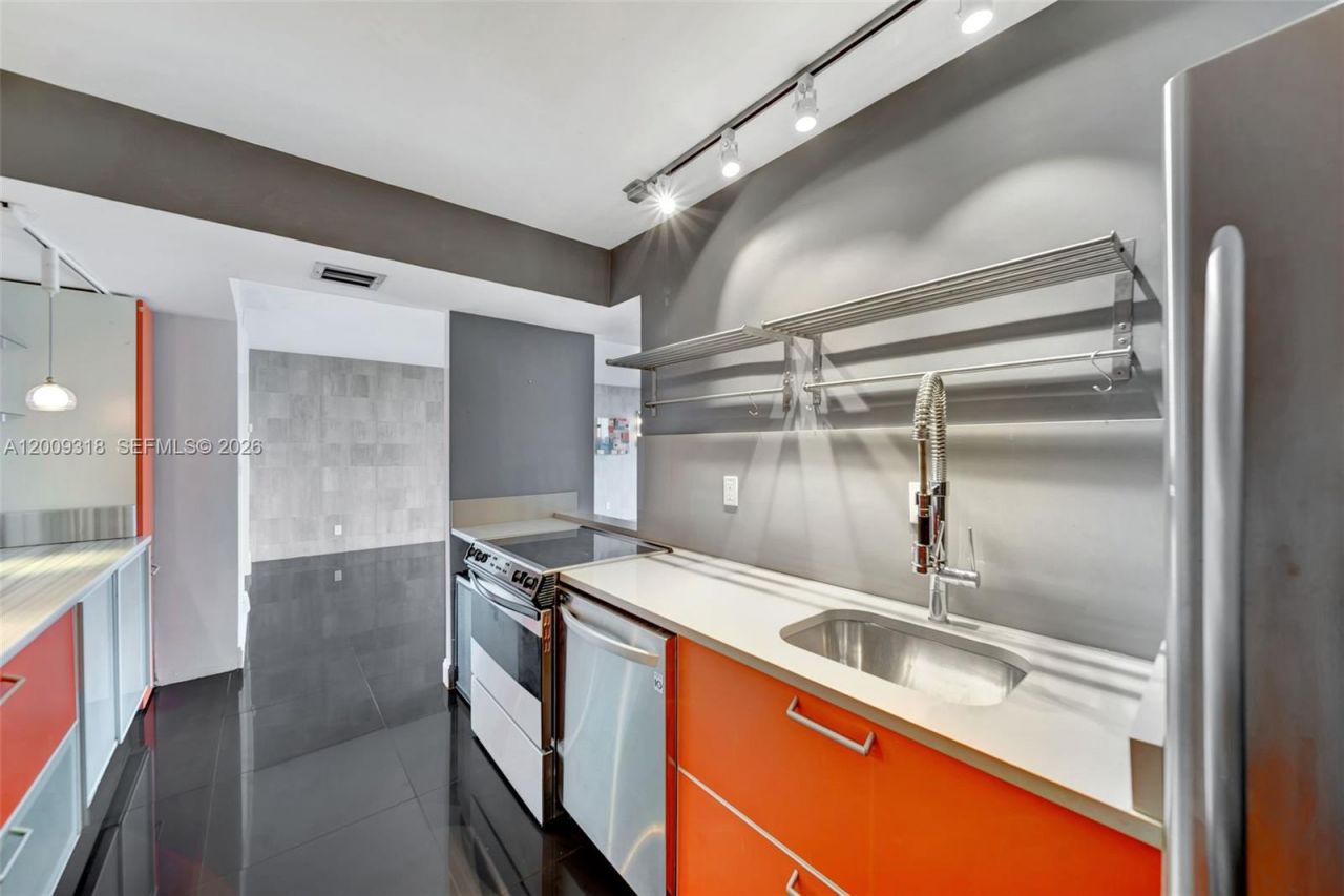 780 NE 69th St , Unit N808, Miami, FL 33138 Photo