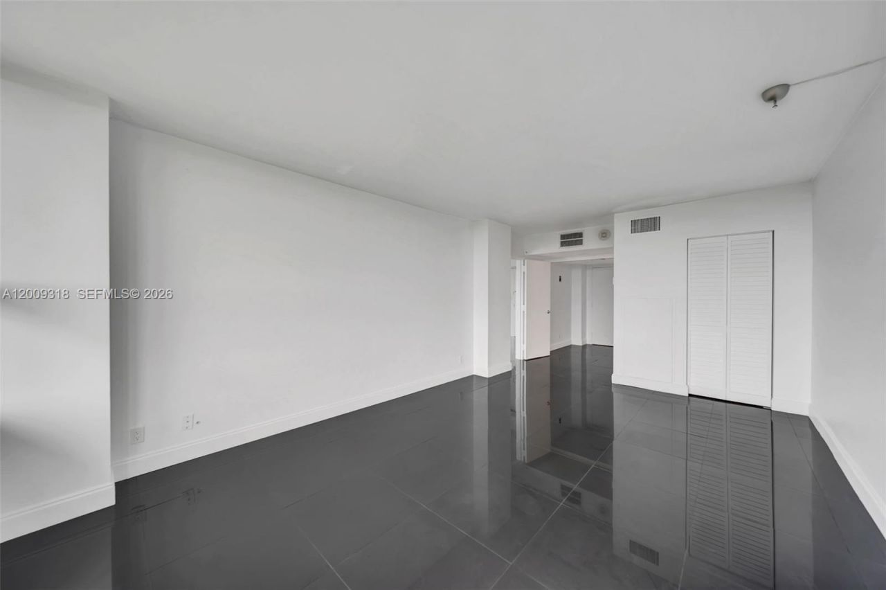 780 NE 69th St , Unit N808, Miami, FL 33138 Photo