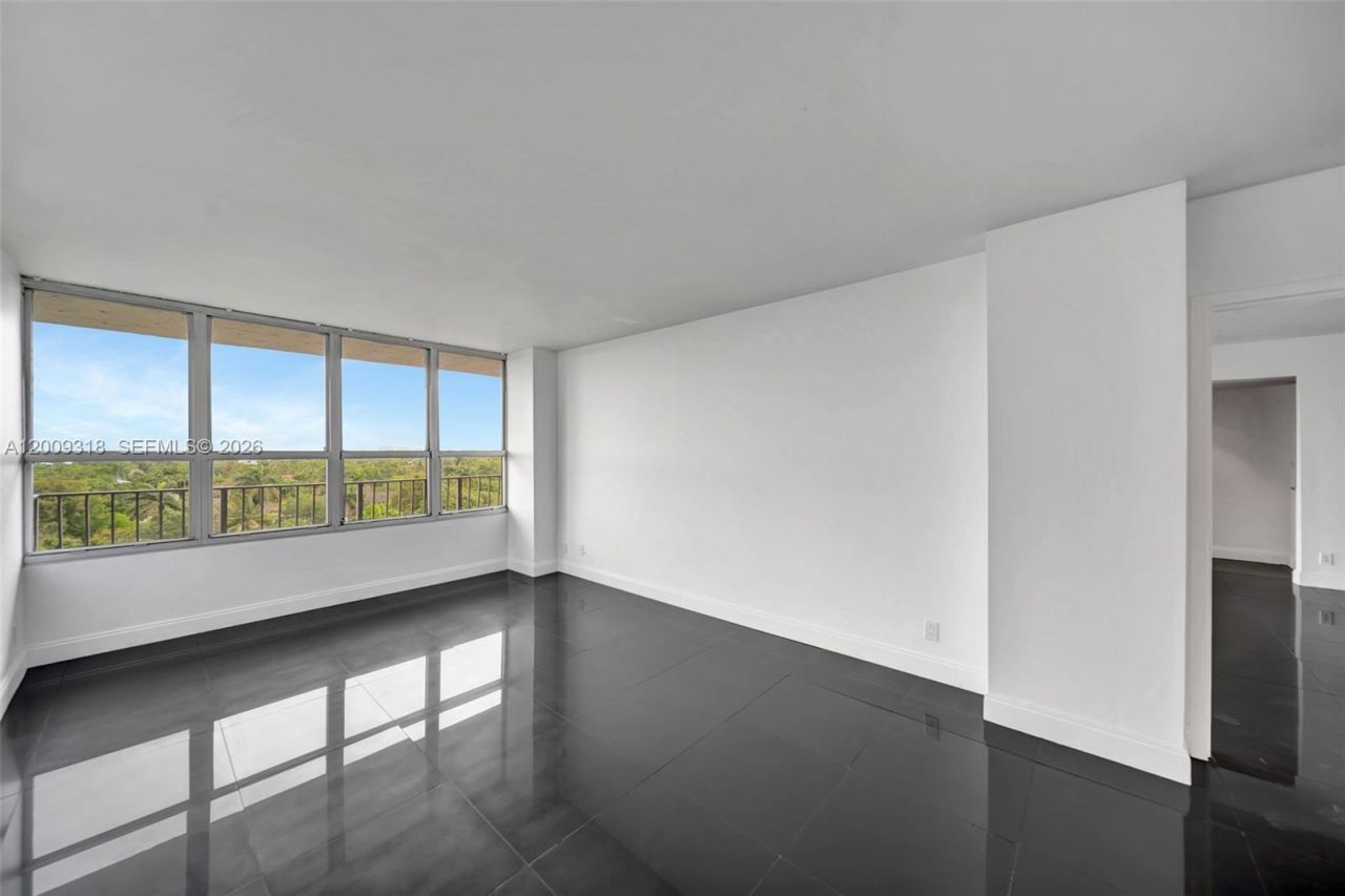 780 NE 69th St , Unit N808, Miami, FL 33138 Photo