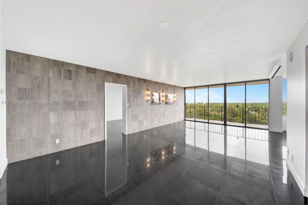 780 NE 69th St , Unit N808, Miami, FL 33138 Photo