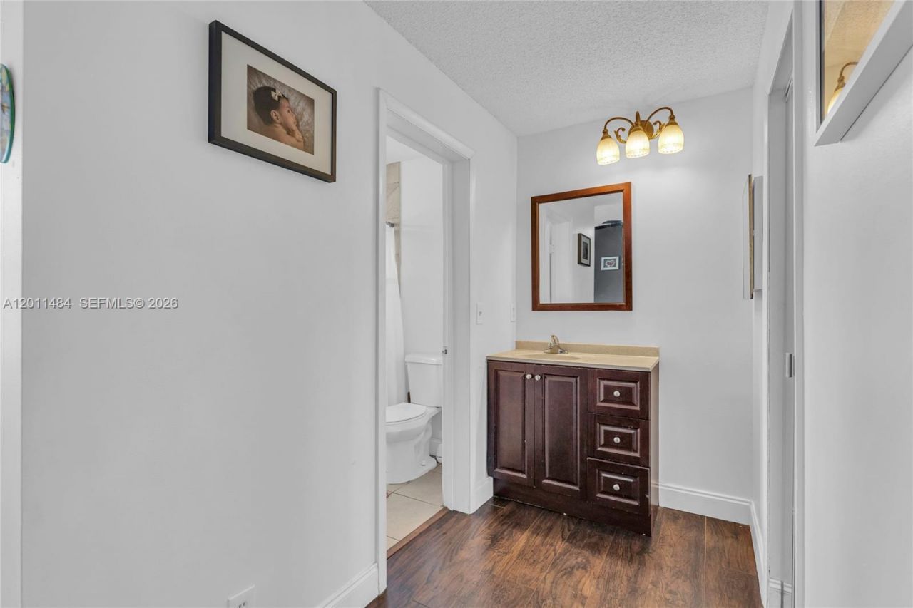 7874 NW 7th Ct, Plantation, FL 33324 Photo