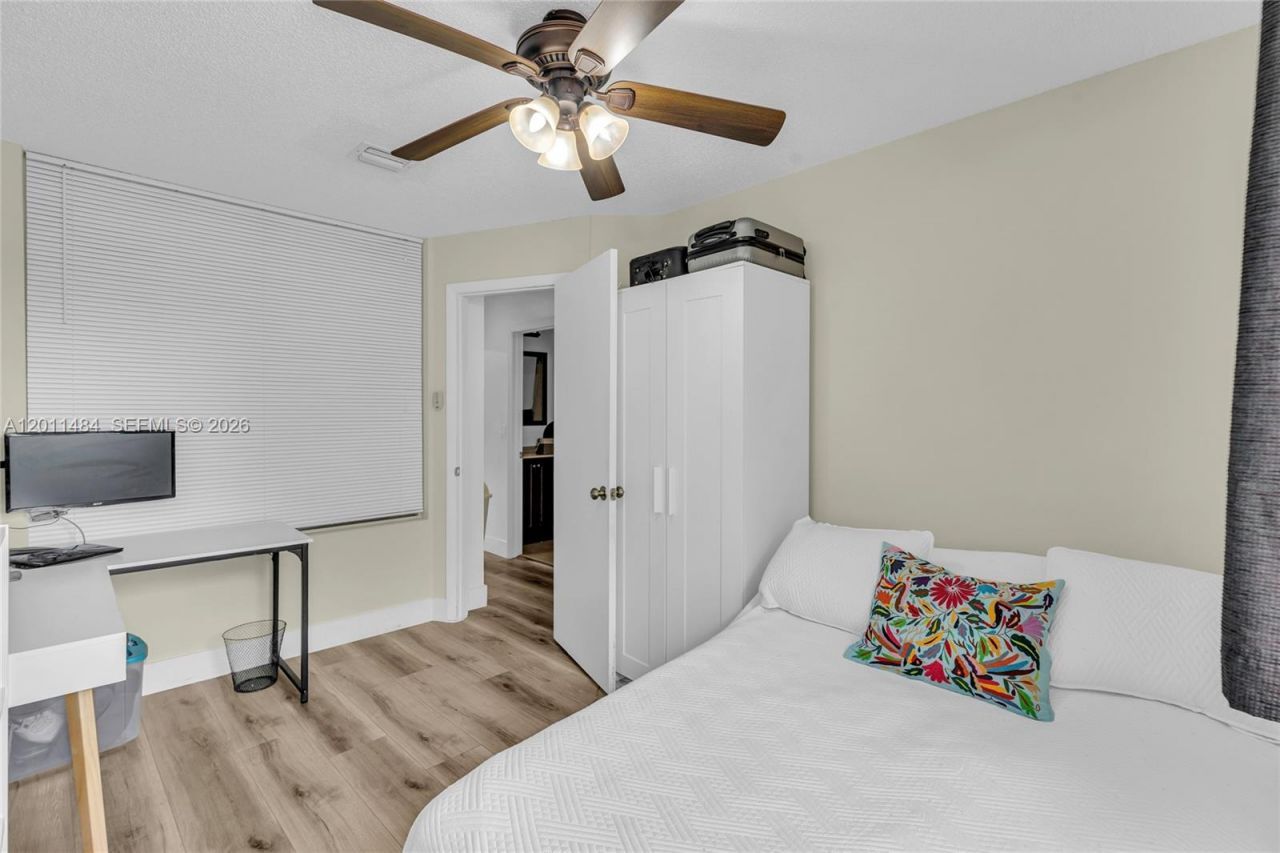 7874 NW 7th Ct, Plantation, FL 33324 Photo