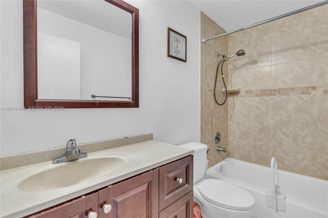 7874 NW 7th Ct, Plantation, FL 33324 Photo